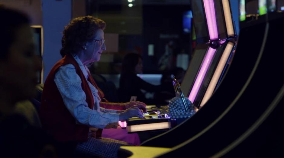 ‘Dulces tentaciones’, de Oscar Blancarte: el encuentro de la maestra y la trans